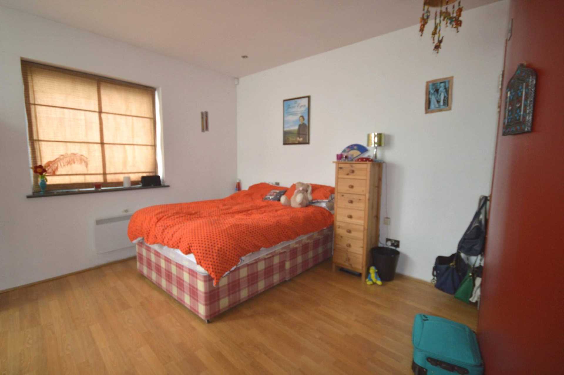 Blackheath Road, London, Image 7