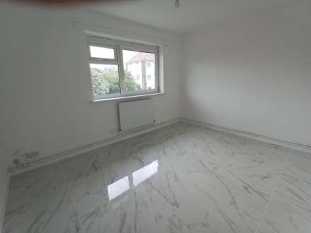 Felixstowe Road, Abbey Wood, Image 5
