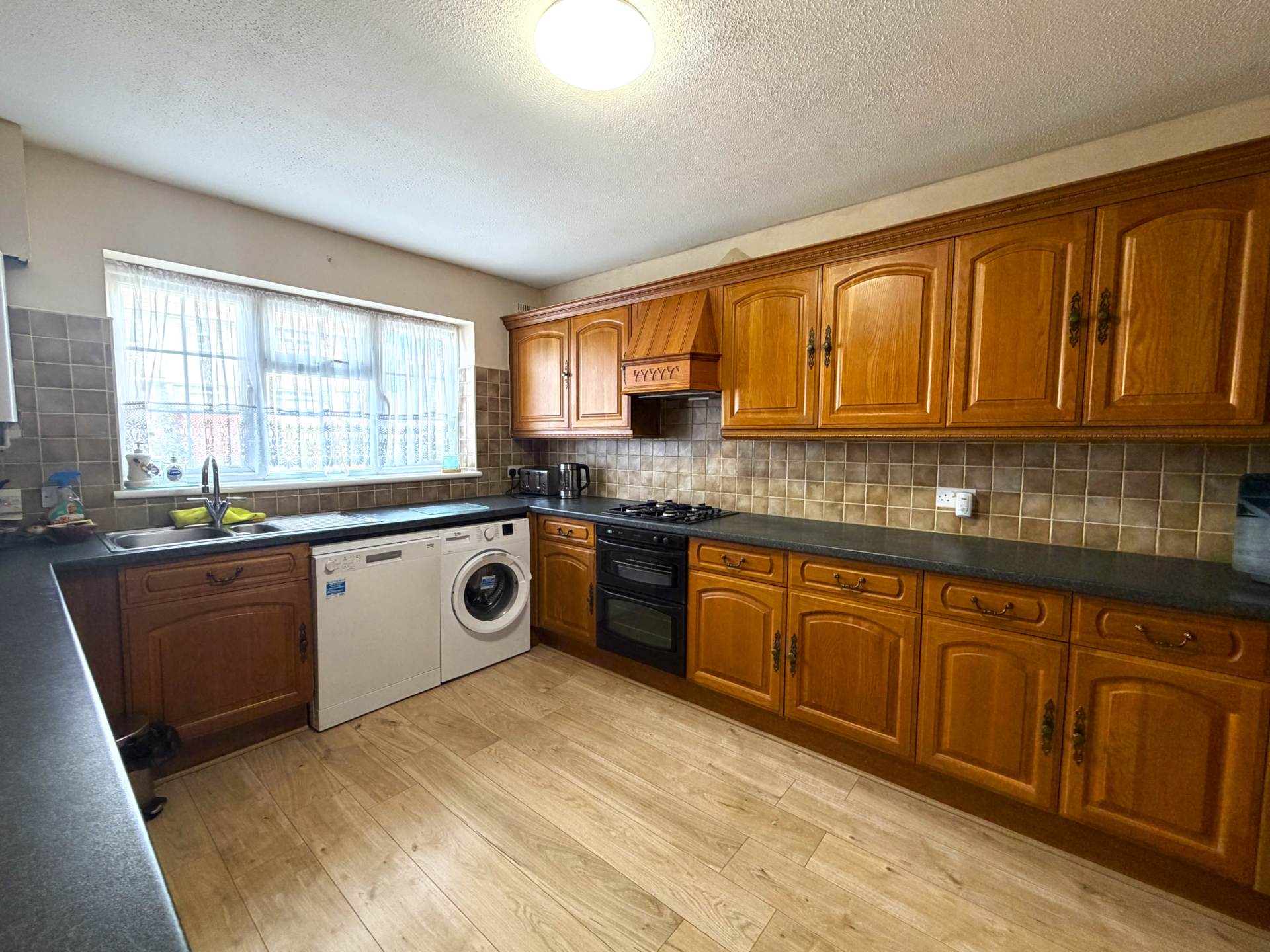 Rushdene, London  ** 3D FLOORPLAN AVAILABLE **, Image 4