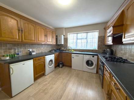 Rushdene, London  ** 3D FLOORPLAN AVAILABLE **, Image 16