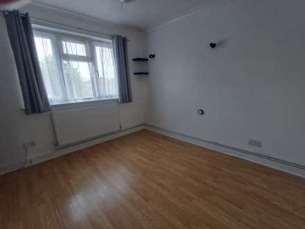 Beckett Close, Belvedere, Image 6