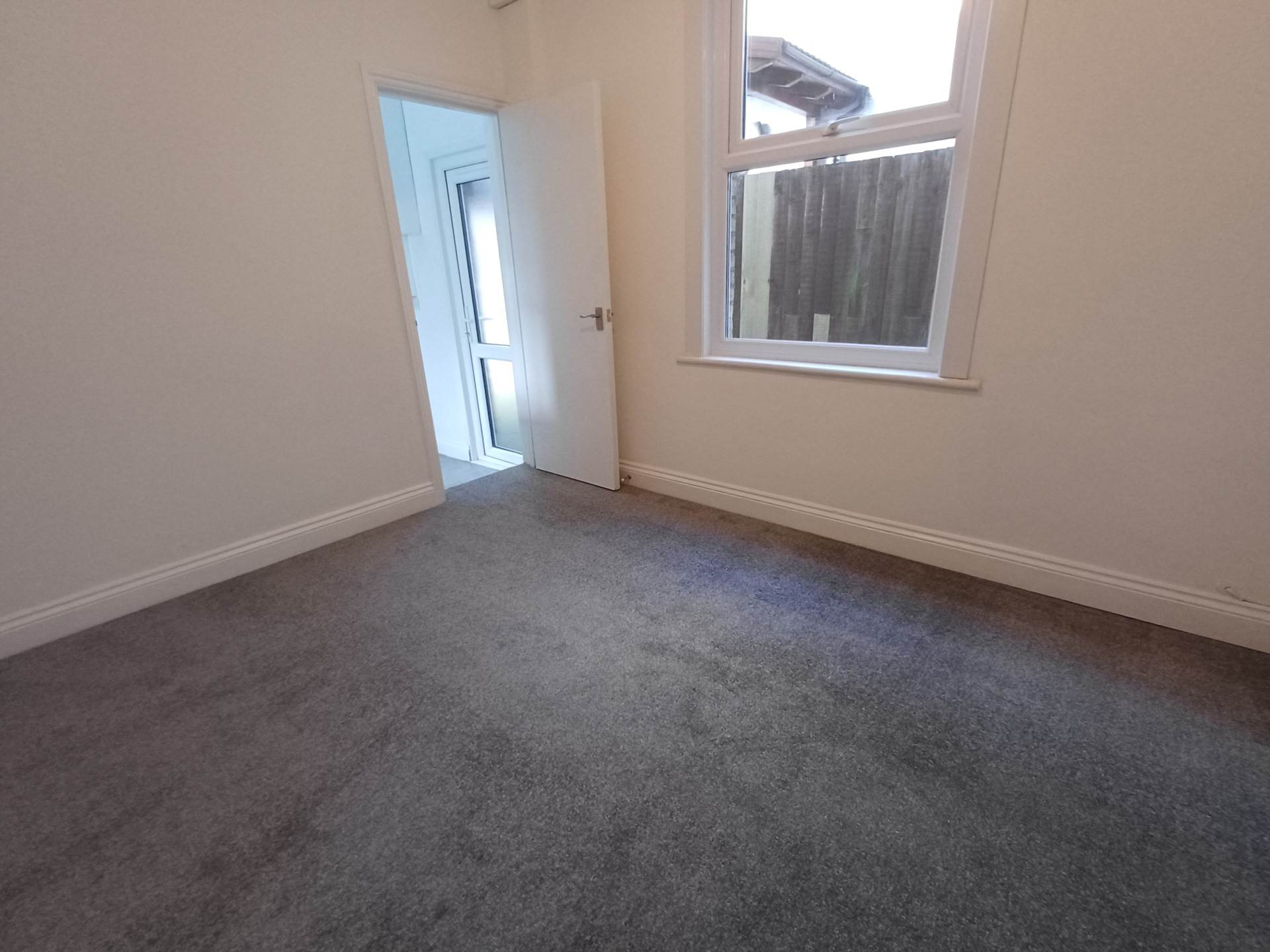 Wickham Lane, SE2 0XS, Image 7