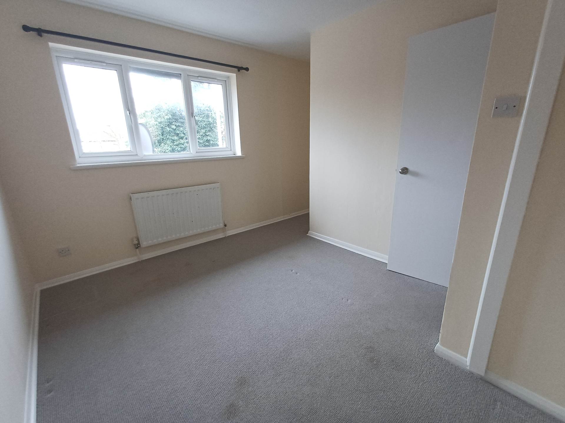 Walsham Close, Thamesmead, Image 6