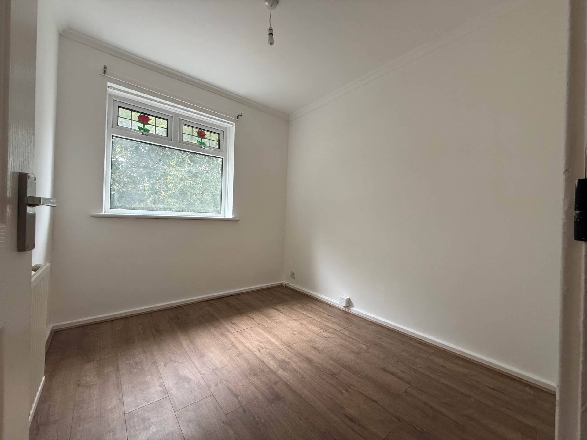 Sewell Road, London ** VIDEO & 3D FLOORPLAN AVAILABLE **, Image 7