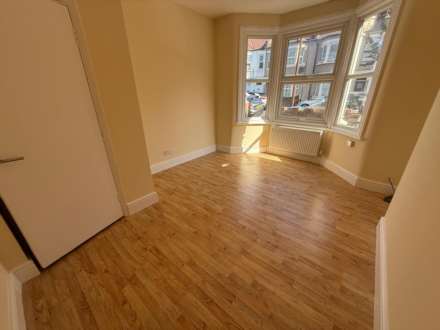 Gatling Road, Abbey Wood, SE2 0RF, Image 4