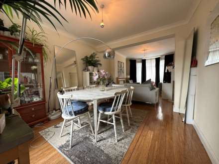 Smithies Road, SE2 0TF * Video tour & 3D Floor plans available *, Image 4