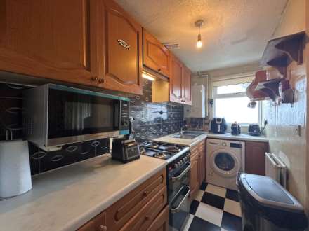 Manordene Road, Thamesmead   ** 3D FLOORPLAN AVAILABLE **, Image 3