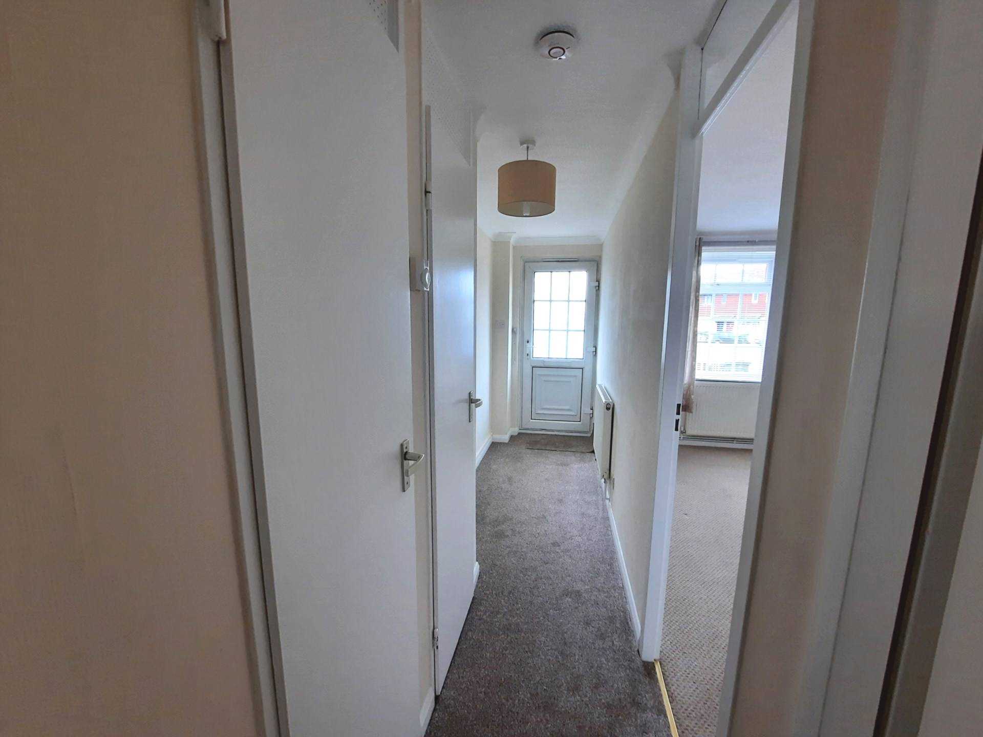 Hampstead Close, London, Image 2