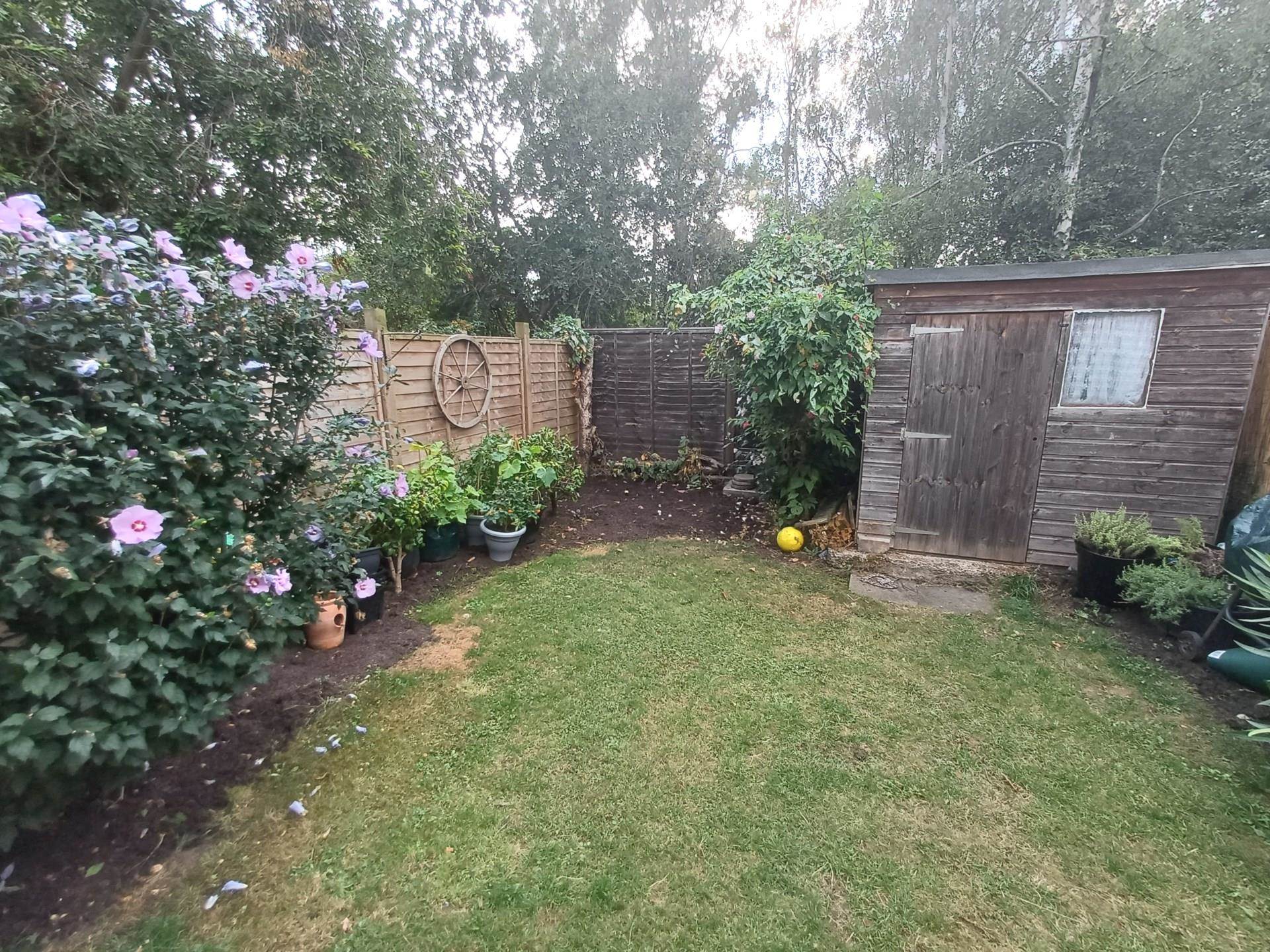Hampstead Close, London, Image 7
