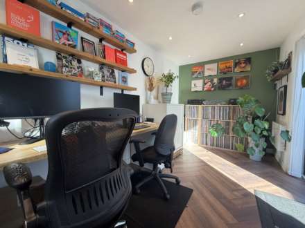 Wilrose Crescent, SE2    ** VIDEO & 3D FLOORPLAN AVAILABLE **, Image 10