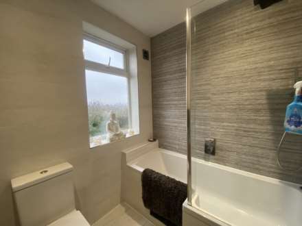 Elstree Gardens, Belvedere   ** VIDEO & 3D FLOORPLAN AVAILABLE **, Image 11