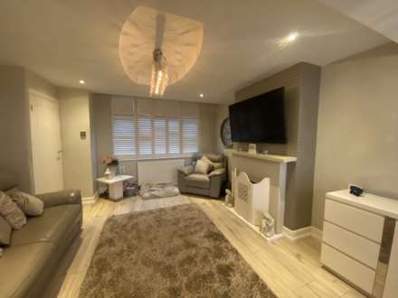 Elstree Gardens, Belvedere   ** VIDEO & 3D FLOORPLAN AVAILABLE **, Image 4