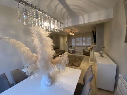 Elstree Gardens, Belvedere   ** VIDEO & 3D FLOORPLAN AVAILABLE **, Image 6