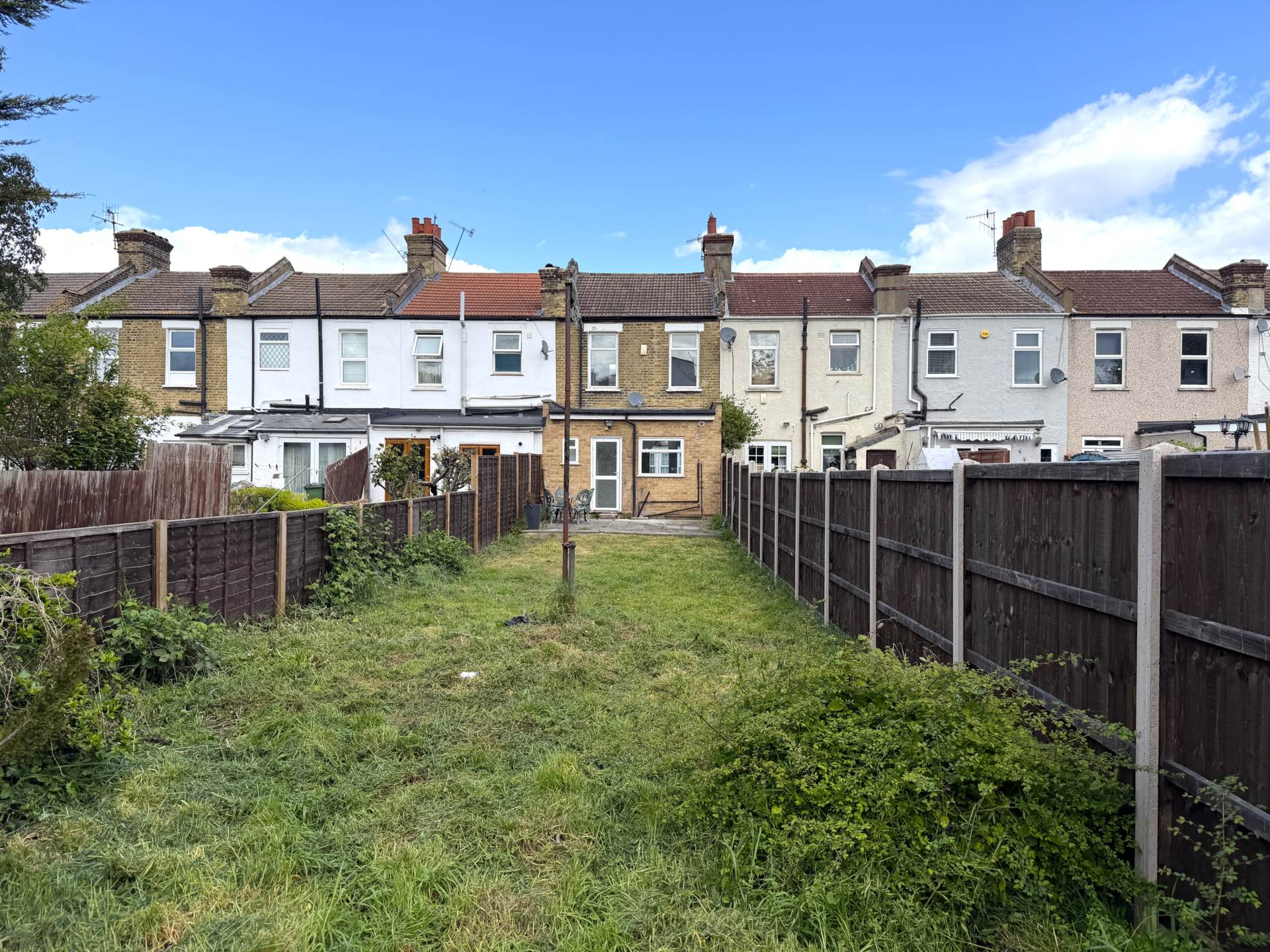 Abbey. Grove, Abbey Wood ** VIDEO & 3D FLOORPLAN AVAILABLE **, Image 14