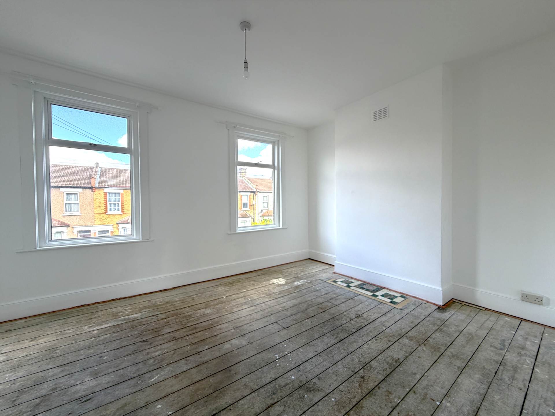 Abbey. Grove, Abbey Wood ** VIDEO & 3D FLOORPLAN AVAILABLE **, Image 8