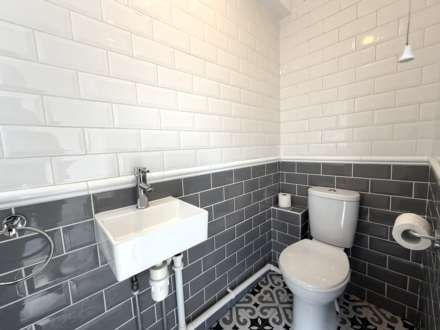 Abbey. Grove, Abbey Wood ** VIDEO & 3D FLOORPLAN AVAILABLE **, Image 12