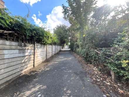 Shornells Way, Abbey Wood  ** VIDEO & 3D FLOORPLAN AVAILABLE **, Image 16