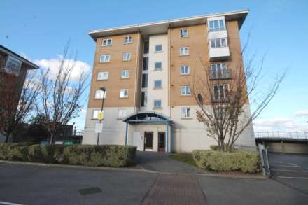 2 Bedroom Apartment, Cutter House, Chichester Wharf, Erith    * VIDEO & 3D FLOORPLAN AVAILABLE *