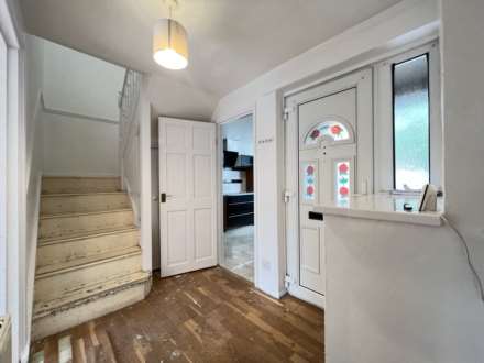 AISHER ROAD SE28 8LH    * VIDEO & 3D FLOORPLAN AVAILABLE *, Image 14
