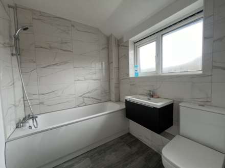 Aisher Road, Thamesmead  ** VIDEO & 3D FLOORPLAN AVAILABLE **, Image 10