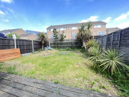 Ware Point Drive, West Thamesmead. SE28 0HG  ** VIDEO & 3D FLOORPLAN AVAILABLE **, Image 12