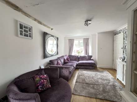 Ware Point Drive, West Thamesmead. SE28 0HG  ** VIDEO & 3D FLOORPLAN AVAILABLE **, Image 4