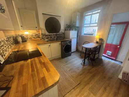 MANOR ROAD, ERITH  DA8 2AE  **  Video & 3D Floorplan Available **, Image 5