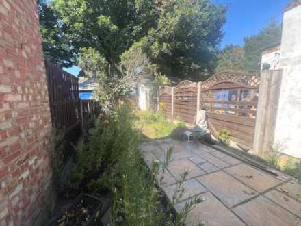MANOR ROAD, ERITH  DA8 2AE  **  Video & 3D Floorplan Available **, Image 9