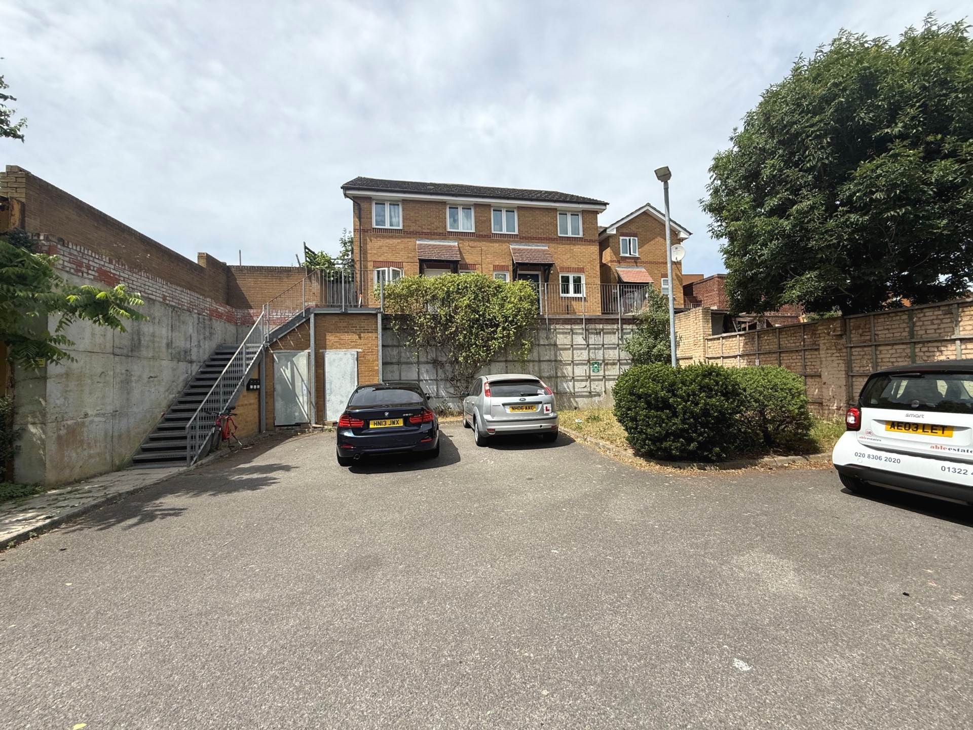 Maple Court, Erith, Image 12