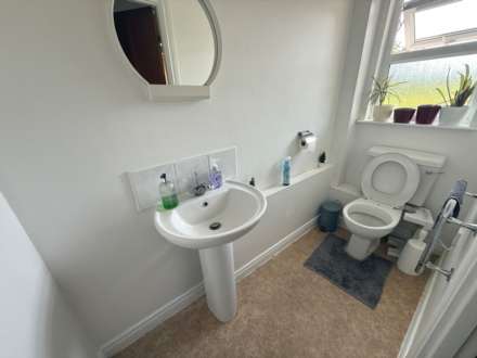 Maple Court, Erith, Image 3