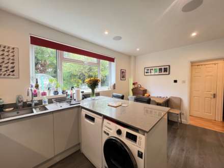 Godstow Road, London, Image 13