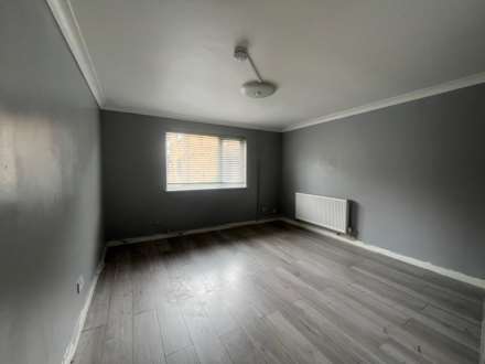 Bertrand Way, Thamesmead, Image 2