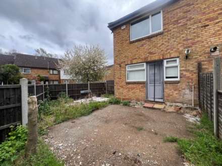 Bertrand Way, Thamesmead, Image 6