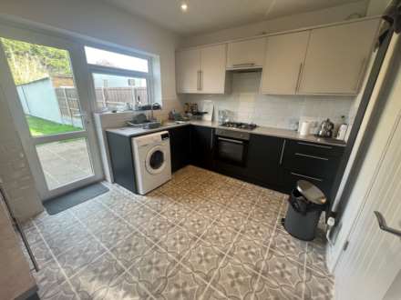 Lesney Park Road, Erith ** VIDEO & 3D FLOORPLAN AVAILABLE **, Image 4