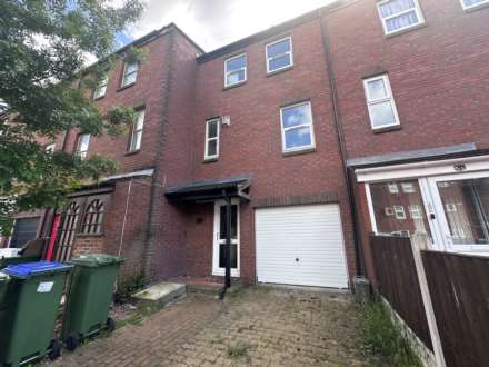 3 Bedroom House, Parkway, Erith  ** VIDEO & 3D FLOORPLAN AVAILABLE **