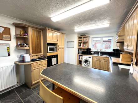 Maynard Close, Erith ** VIDEO & 3D FLOORPLAN AVAILABLE **, Image 5