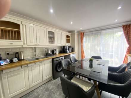 Blyth Road, Thamesmead  **  Video & 3D Floorplan Available **, Image 4
