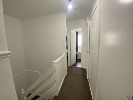 Blyth Road, Thamesmead  **  Video & 3D Floorplan Available **, Image 9
