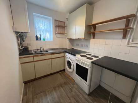 Coptefield Drive, Belvedere ** VIDEO & 3D FLOORPLAN AVAILABLE **, Image 5