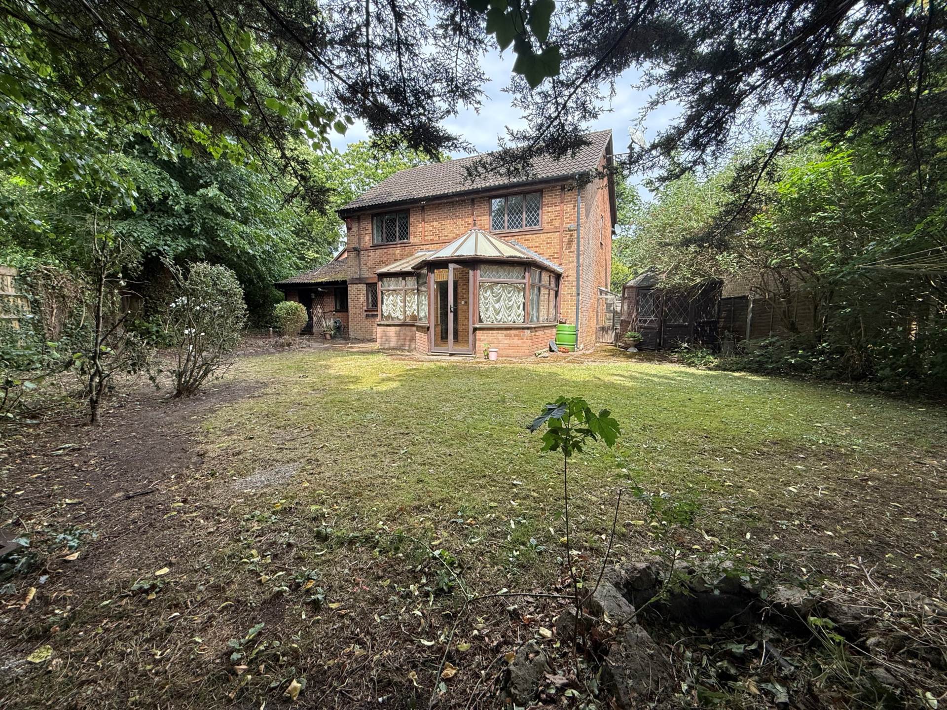 Heathview Drive, London   ** VIDEO & 3D FLOORPLAN AVAILABLE **, Image 18