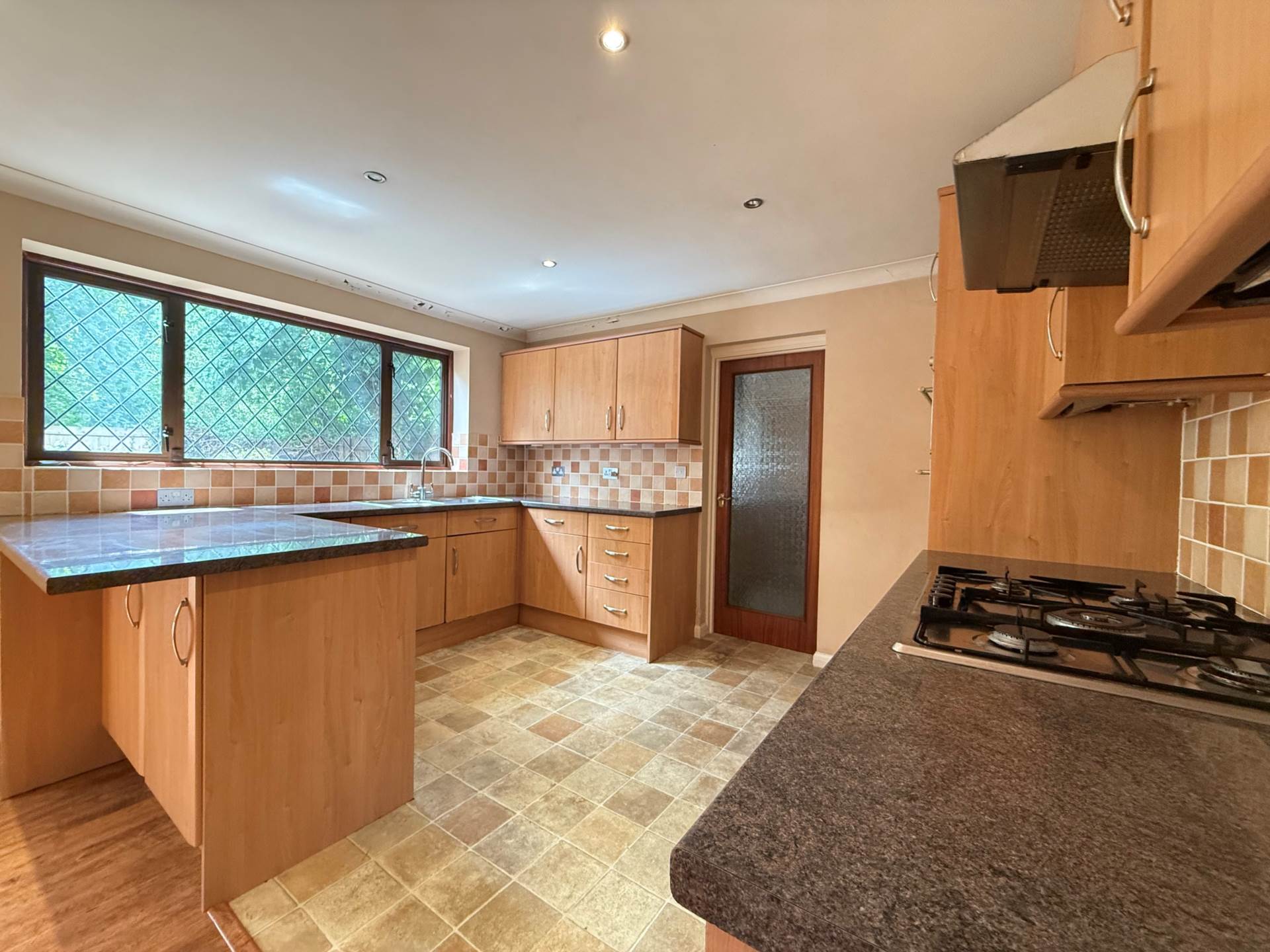 Heathview Drive, London   ** VIDEO & 3D FLOORPLAN AVAILABLE **, Image 3