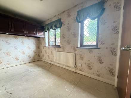 Heathview Drive, London   ** VIDEO & 3D FLOORPLAN AVAILABLE **, Image 14