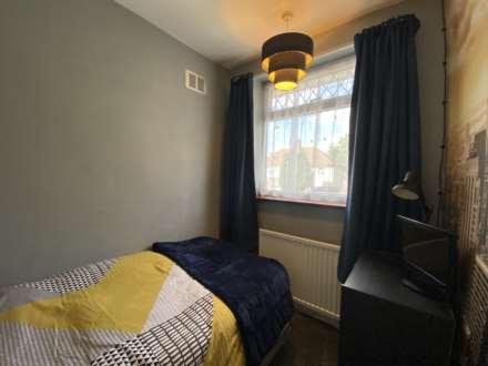 BRACONDALE ROAD, ABBEY WOOD. SE2 9HS  ** VIDEO & 3D FLOORPLAN AVAILABLE **, Image 17