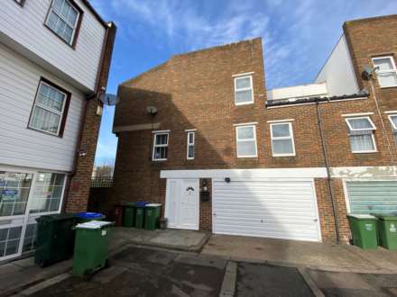St. Martins Close, Erith  ** VIDEO & 3D FLOORPLAN AVAILABLE **, Image 1