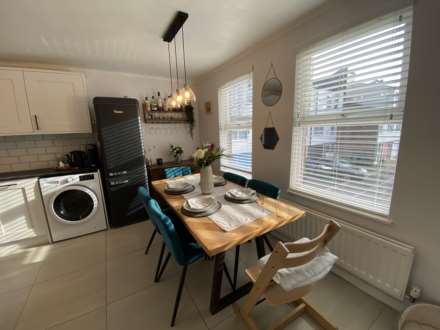St. Martins Close, Erith  ** VIDEO & 3D FLOORPLAN AVAILABLE **, Image 5