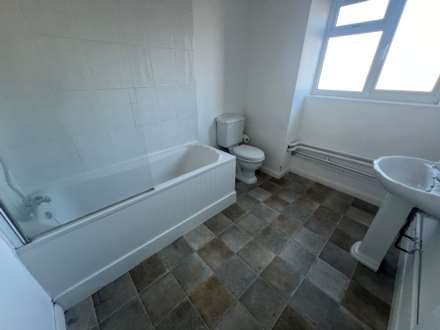 Belmont Road, Northumberland Heath  ** 3D FLOORPLAN & VIDEO AVAILABLE **, Image 8