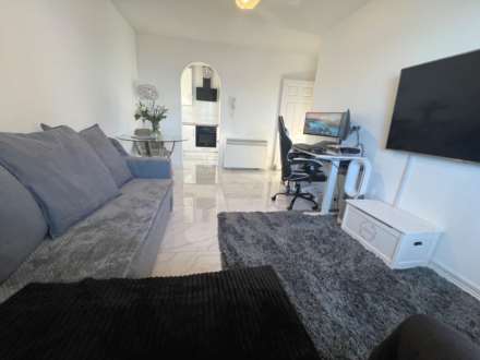 Chandlers Drive, Erith ** VIDEO & 3D FLOORPLAN AVAILABLE **, Image 13