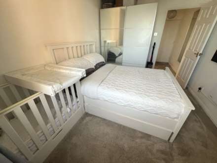 Chandlers Drive, Erith ** VIDEO & 3D FLOORPLAN AVAILABLE **, Image 6