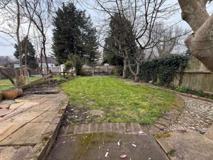 New Road, London  *** 3D FLOORPLAN * VIDEO AVAILABLE ***, Image 21