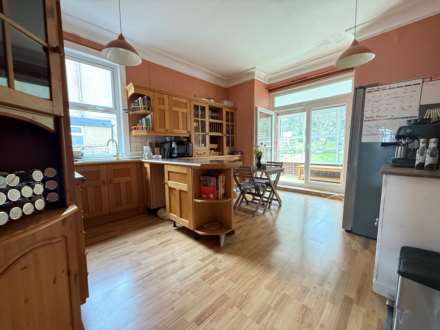 New Road, London  *** 3D FLOORPLAN * VIDEO AVAILABLE ***, Image 5